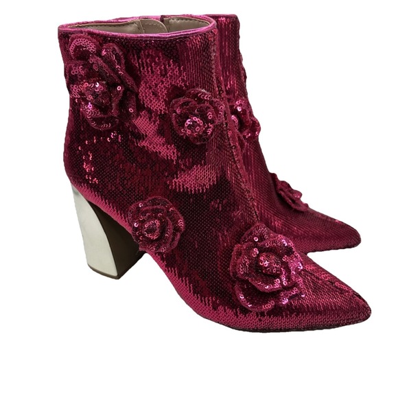 Betsey Johnson Shoes - NEW Betsey‎ Johnson Women's Finlee Ankle Boot Sz 7 1/2